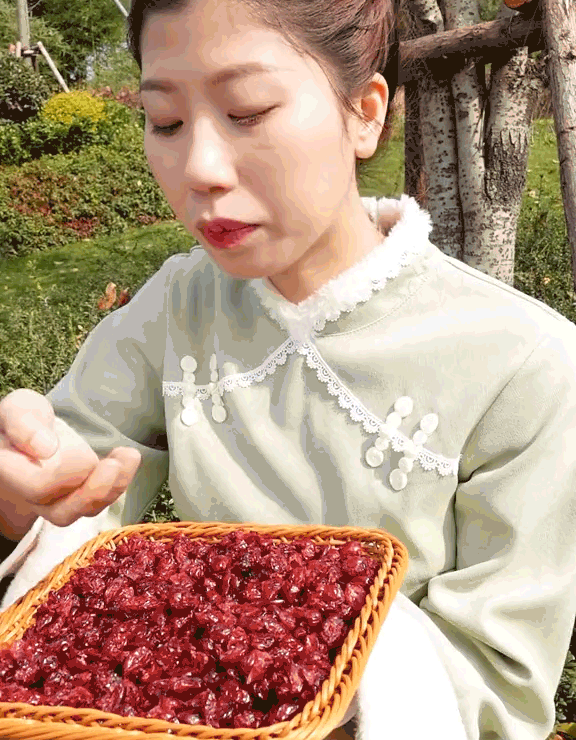 1713665629992128.gif 3.gif