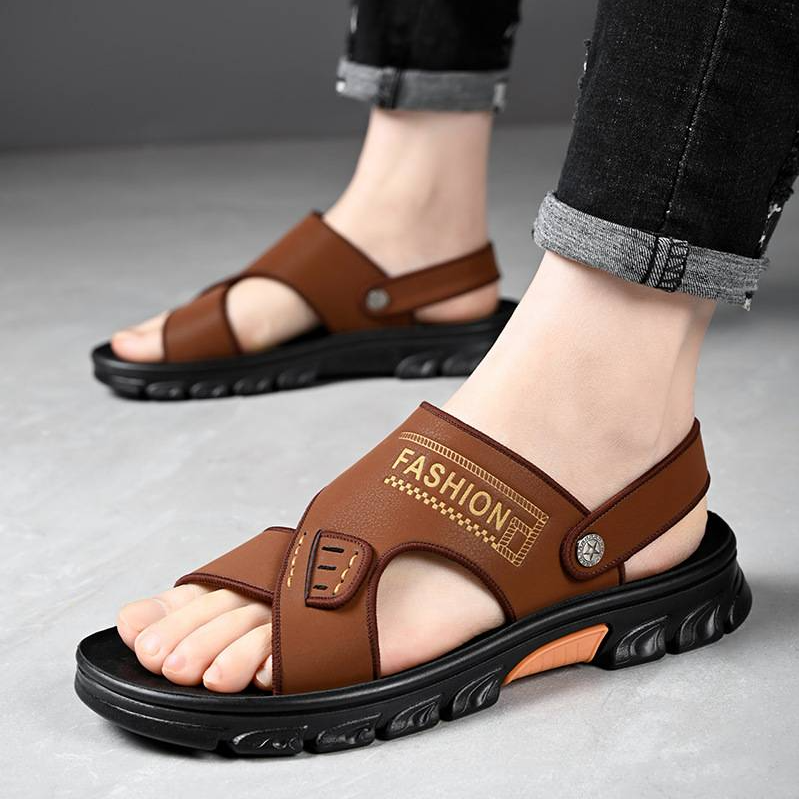 【时尚男士凉鞋】 时尚男士必备!这款精品凉鞋结合舒适、百搭与时尚,打造出独特的穿着体验 【时尚男士凉鞋】 时尚男士必备!这款精品凉鞋结合舒适、百搭与时尚,打造出独特的穿着体验